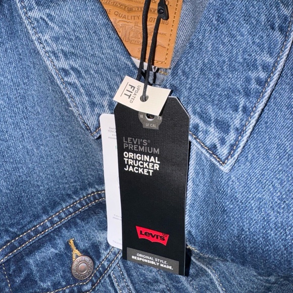 Levi’s ORIGINAL TRUCKER JACKET Soft As Butter Medium Wash blue Women Size M - Picture 6 of 16